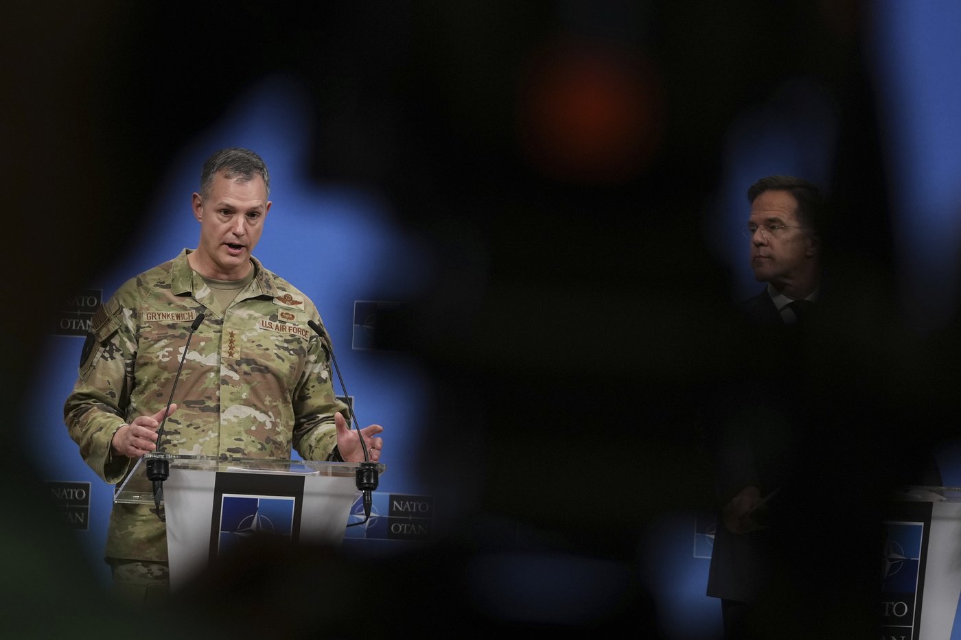 Airspace violations force NATO to tread a tightrope, deterring Russia without hiking tensions | iNFOnews.ca