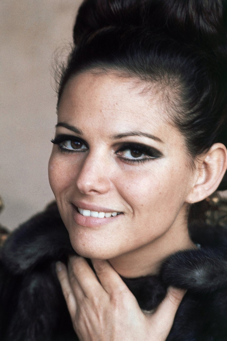Claudia Cardinale, star of '8½' and 'The Leopard,' dies at 87 | iNFOnews.ca