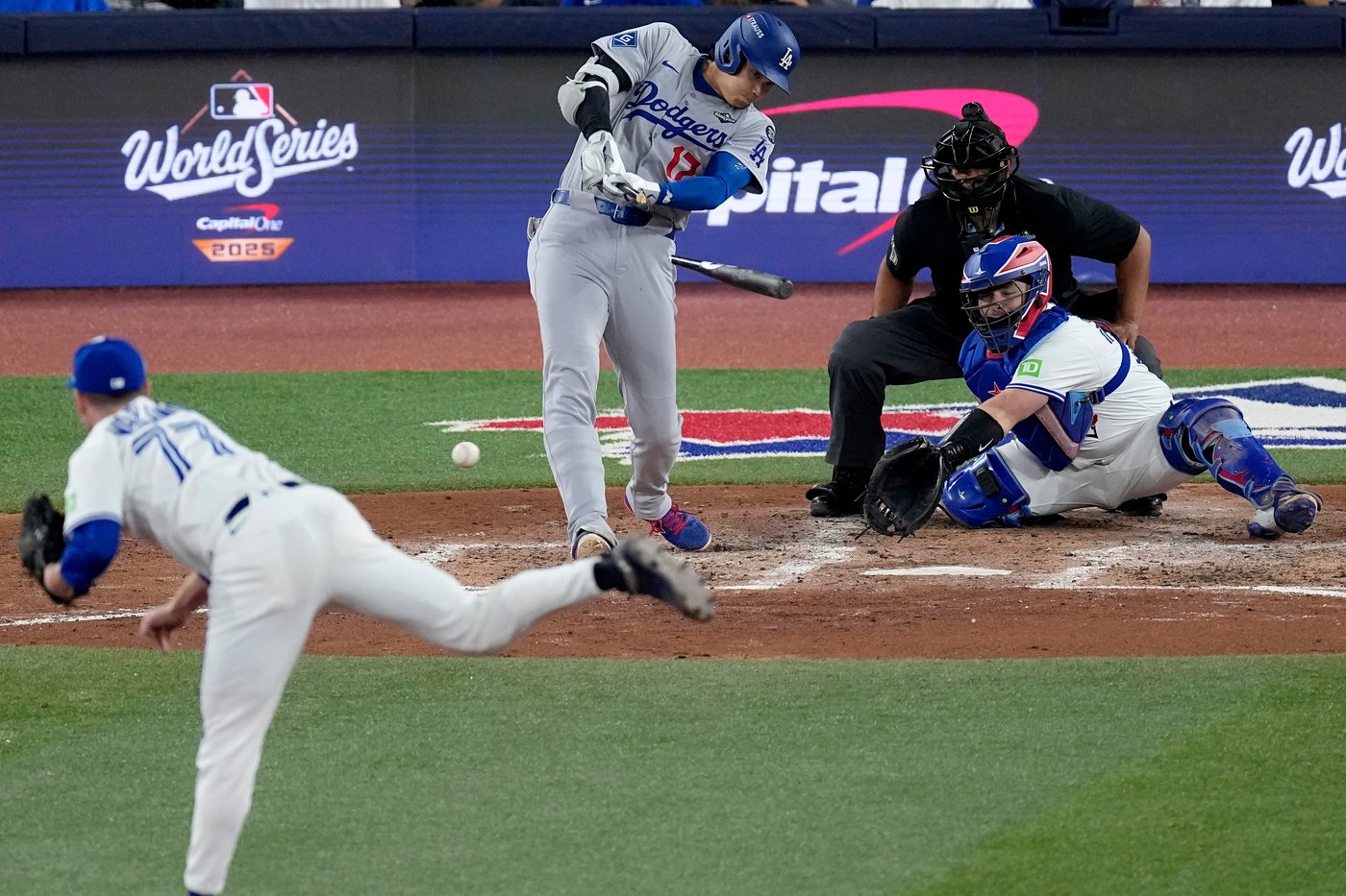 Shohei Ohtani wants others to follow his two-way footsteps. Teammates don't think it's possible | iNFOnews.ca Shohei Ohtani wants others to follow his two-way footsteps. Teammates don't think it's possible | iNFOnews.ca