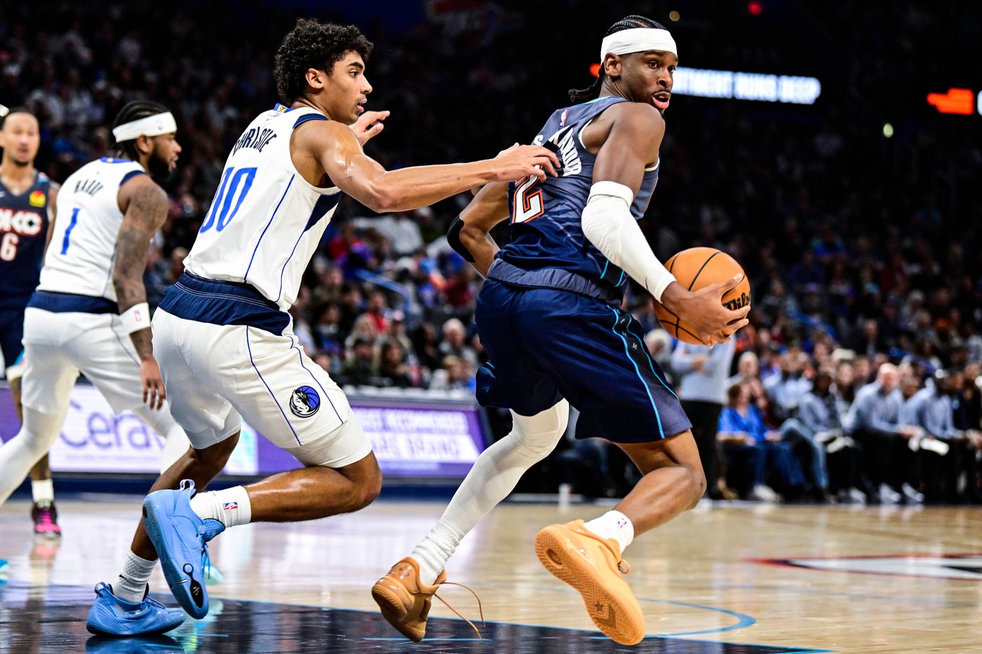 Gilgeous-Alexander's 33 points in 3 quarters power Thunder to 14th straight win | iNFOnews.ca Gilgeous-Alexander's 33 points in 3 quarters power Thunder to 14th straight win | iNFOnews.ca