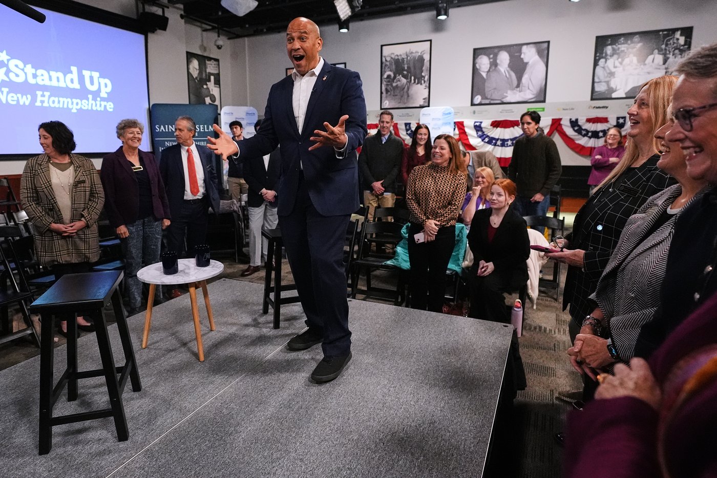 Cory Booker says Dems need to 'get back in the huddle' after blowing a big play | iNFOnews.ca Cory Booker says Dems need to 'get back in the huddle' after blowing a big play | iNFOnews.ca