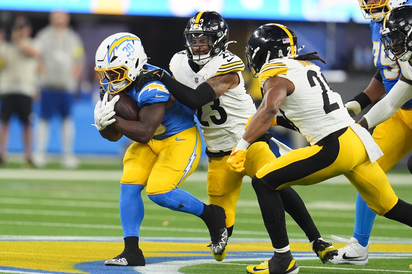 Fantasy plays: Players to start and sit for NFL Week 11 | iNFOnews.ca Fantasy plays: Players to start and sit for NFL Week 11 | iNFOnews.ca