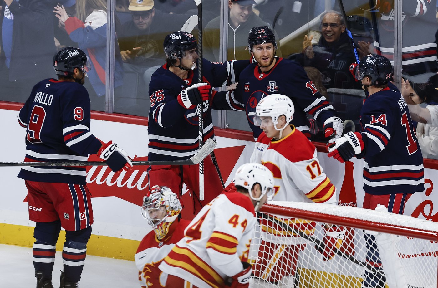 Jets use power play to soar past Flames 5-3 | iNFOnews.ca Jets use power play to soar past Flames 5-3 | iNFOnews.ca