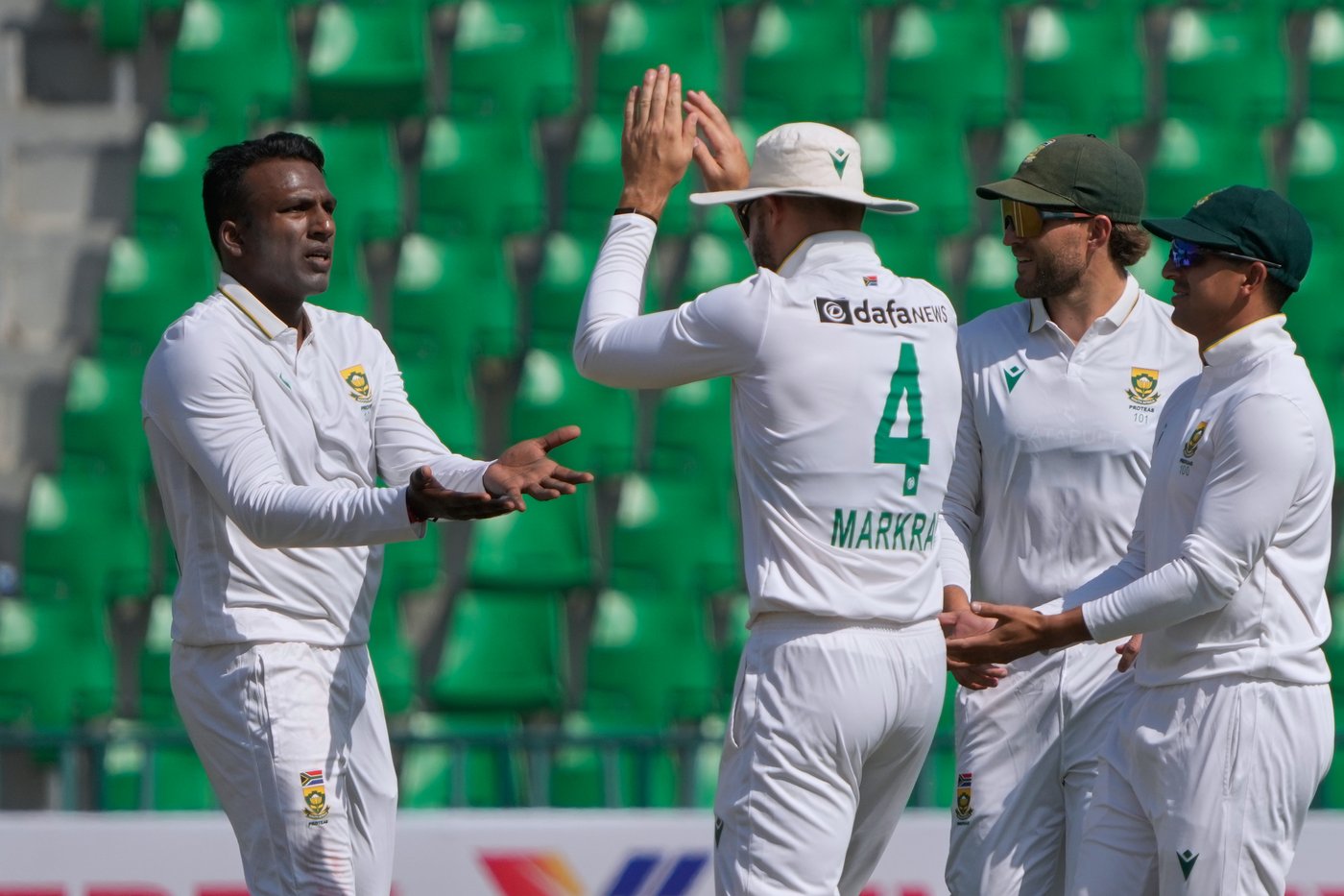 South Africa spinner Muthusamy's 6 wickets help dismiss Pakistan for 378 in 1st test | iNFOnews.ca