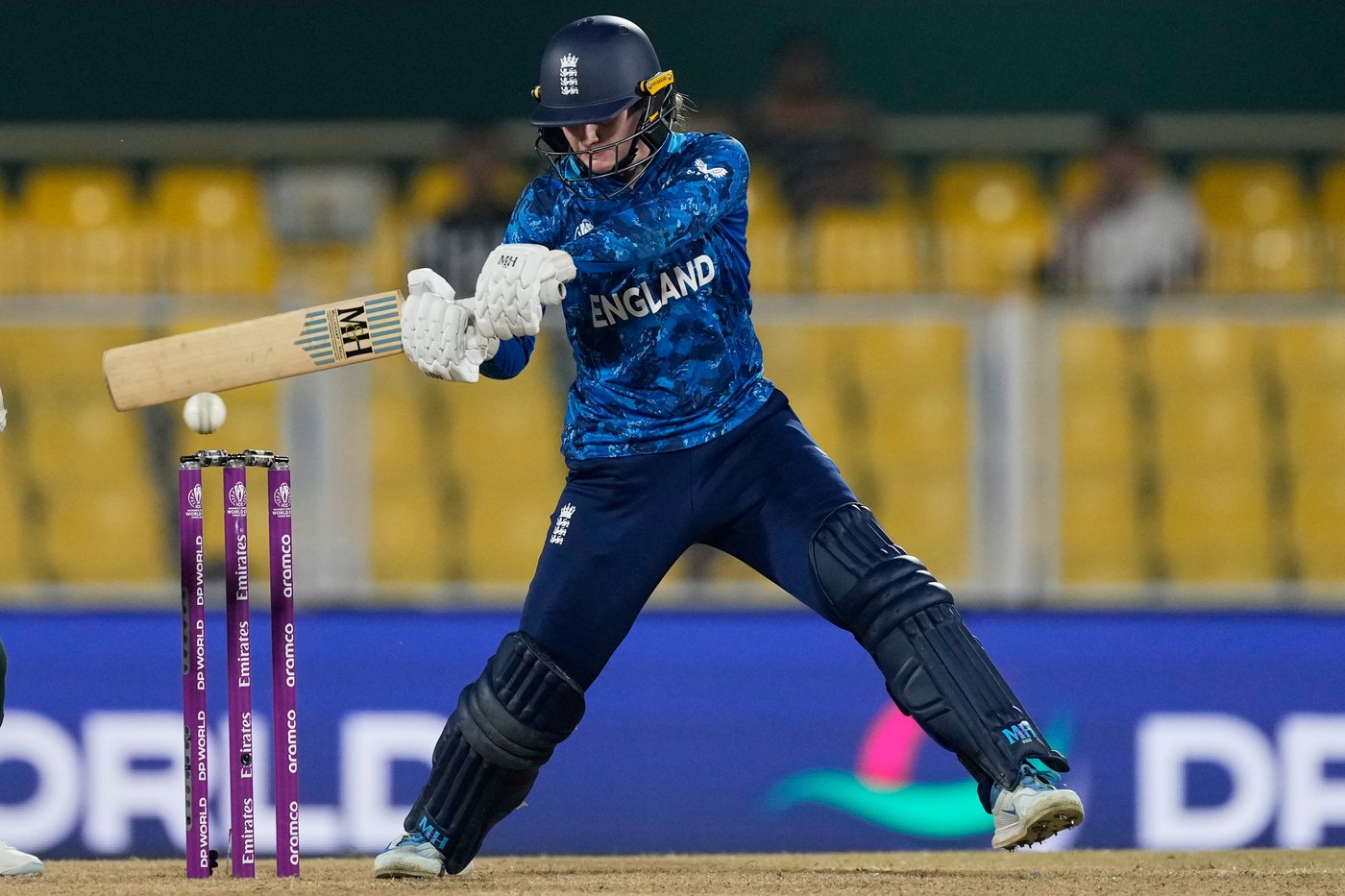 Heather Knight anchors England to close-fought victory over Bangladesh at Women’s Cricket World Cup | iNFOnews.ca