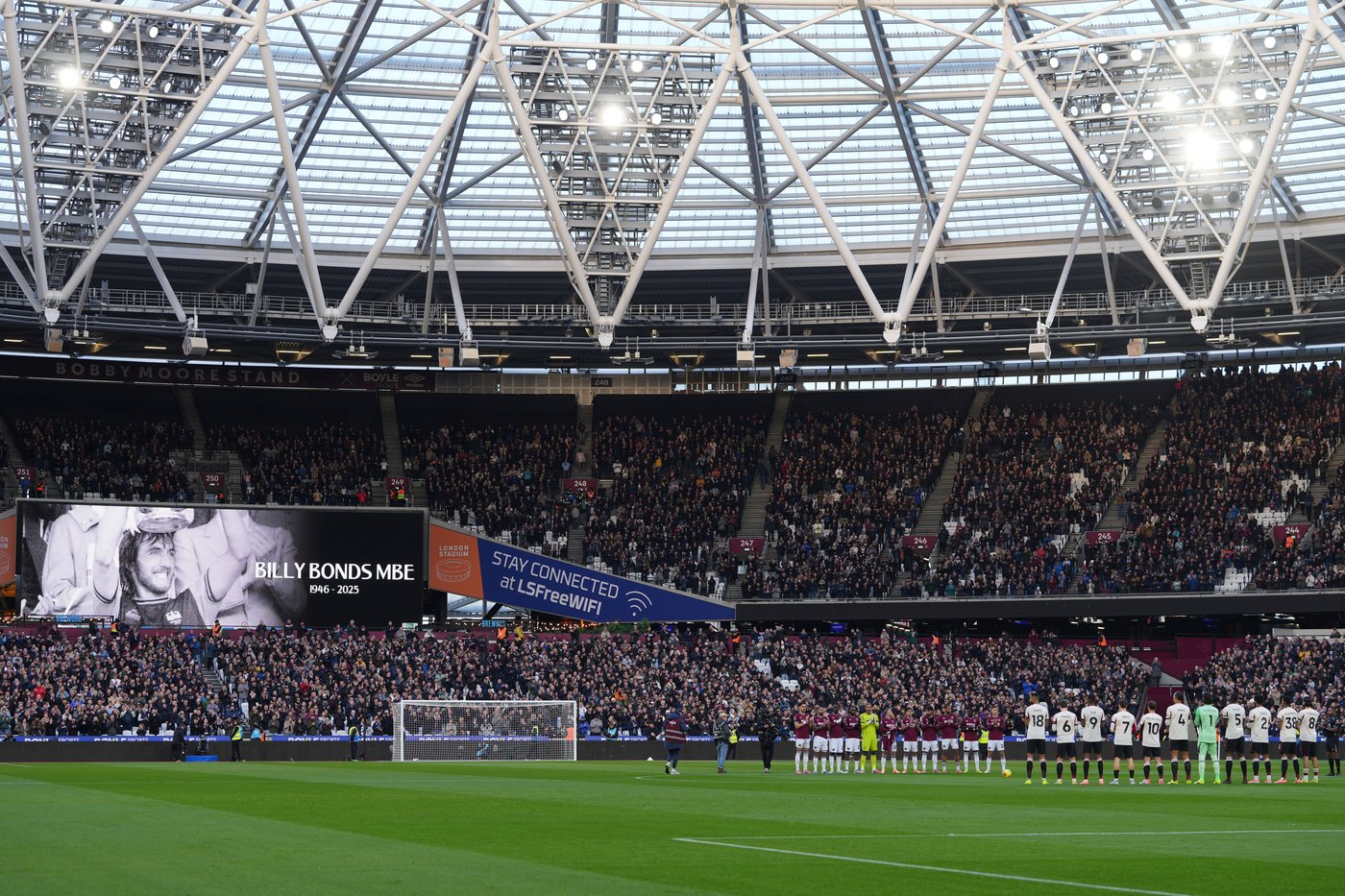 West Ham great Billy Bonds dies at 79 | iNFOnews.ca