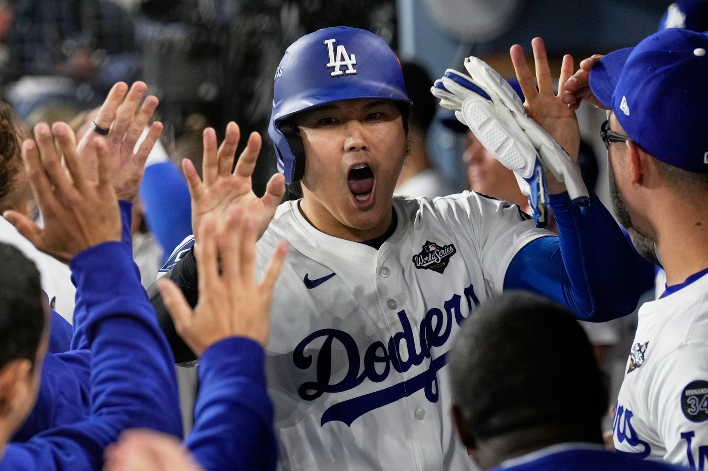 Another big Sho: Ohtani hits 2 homers, ties record with 4 extra-base hits in World Series Game 3 | iNFOnews.ca Another big Sho: Ohtani hits 2 homers, ties record with 4 extra-base hits in World Series Game 3 | iNFOnews.ca