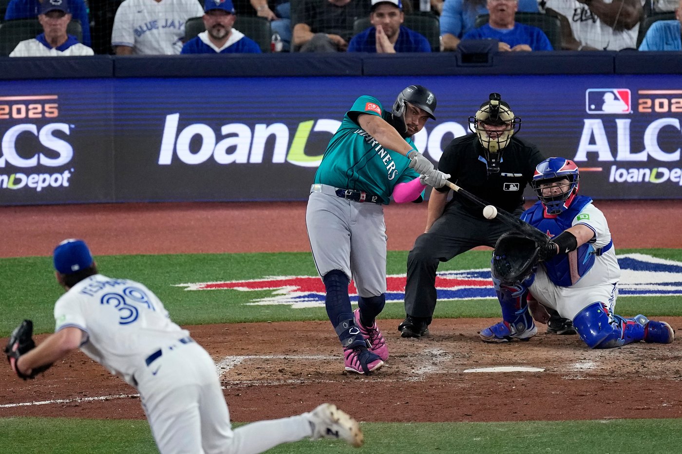 First baseman Josh Naylor finalizing 5-year contract with Seattle Mariners, AP source says | iNFOnews.ca