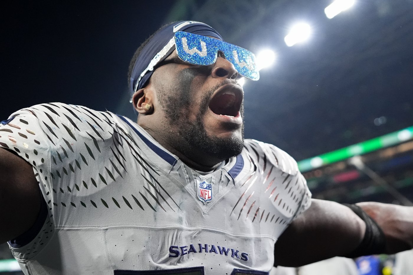 Seahawks' Hall suspended 1 game without pay for unnecessary roughness and unsportsmanlike conduct | iNFOnews.ca