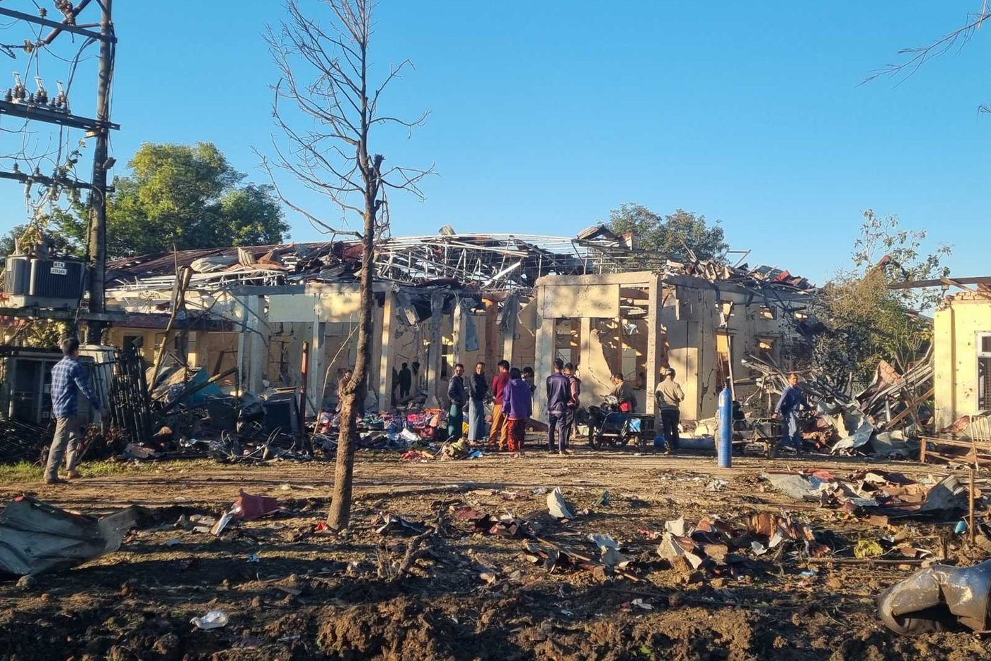 A nighttime airstrike on a hospital leaves 34 dead and 80 injured in Myanmar | iNFOnews.ca A nighttime airstrike on a hospital leaves 34 dead and 80 injured in Myanmar | iNFOnews.ca