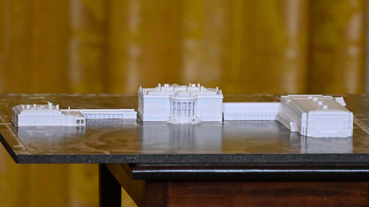 The White House starts demolishing part of the East Wing to build Trump's ballroom | iNFOnews.ca The White House starts demolishing part of the East Wing to build Trump's ballroom | iNFOnews.ca