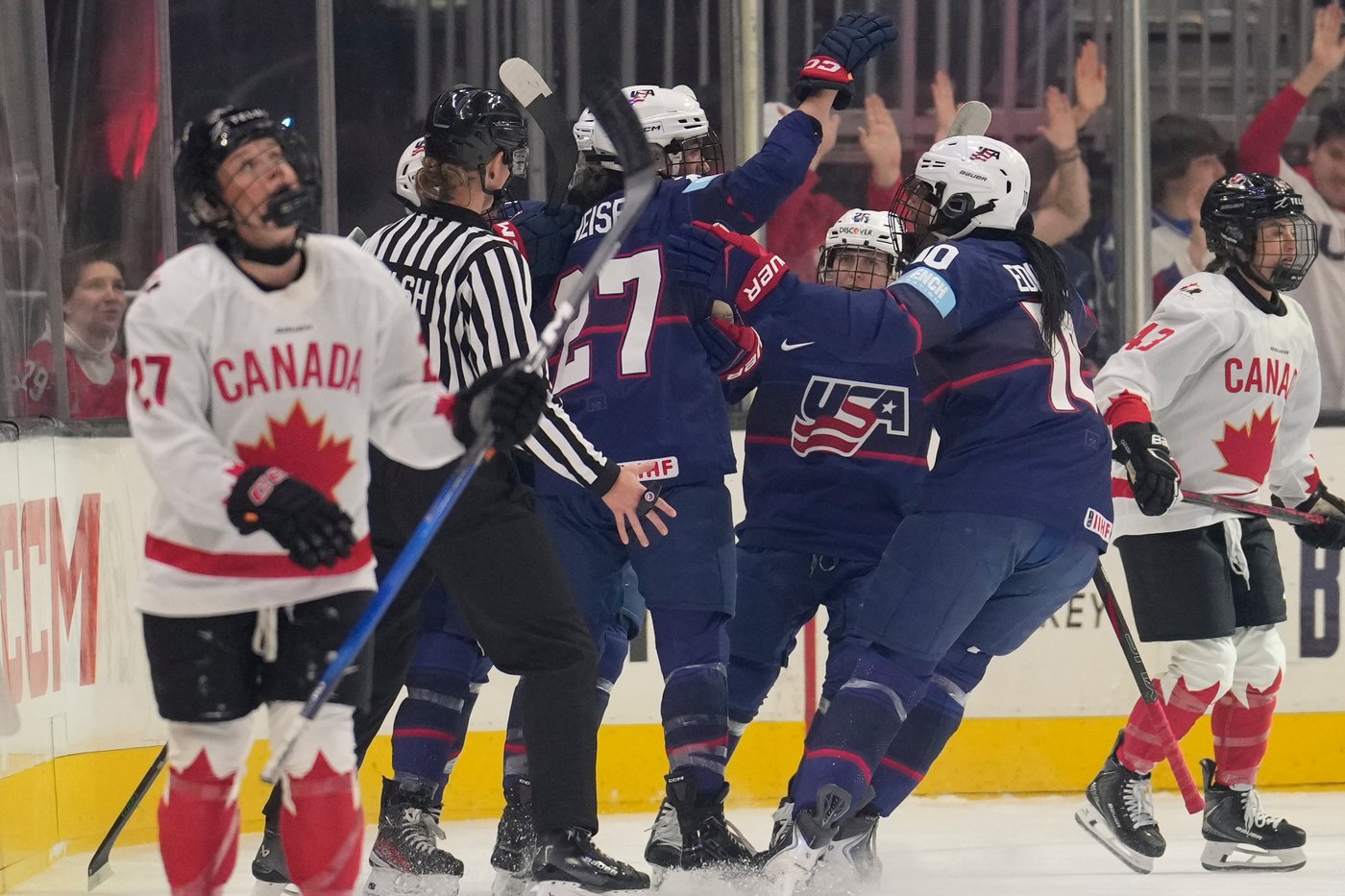 Laila Edwards shines in homecoming. USA beats Canada 4-1 in women's hockey Rivalry Series-opener | iNFOnews.ca Laila Edwards shines in homecoming. USA beats Canada 4-1 in women's hockey Rivalry Series-opener | iNFOnews.ca