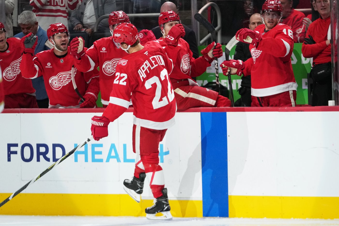 Red Wings beat Panthers 4-1 to end defending champ's opening winning streak at 3 | iNFOnews.ca Red Wings beat Panthers 4-1 to end defending champ's opening winning streak at 3 | iNFOnews.ca