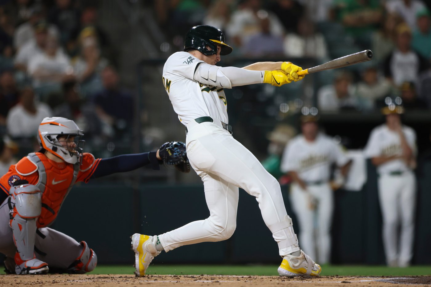 Langeliers has HR among 4 hits, Soderstrom also goes deep as Athletics beat Astros 6-0 | iNFOnews.ca