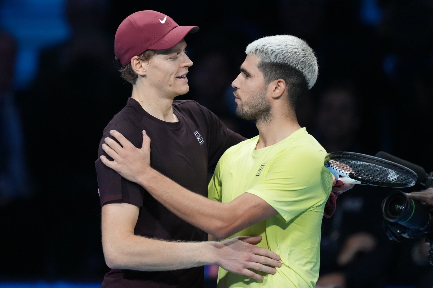 Jannik Sinner beats Carlos Alcaraz to retain ATP Finals title before his home fans | iNFOnews.ca Jannik Sinner beats Carlos Alcaraz to retain ATP Finals title before his home fans | iNFOnews.ca