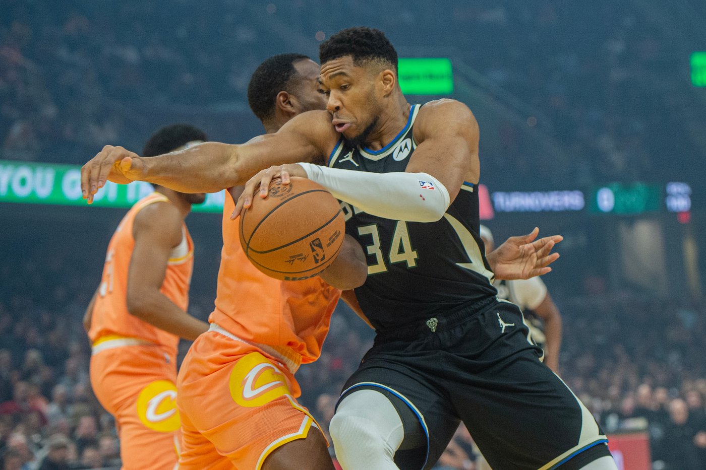 Bucks face a challenging stretch as they play without injured Giannis Antetokounmpo | iNFOnews.ca