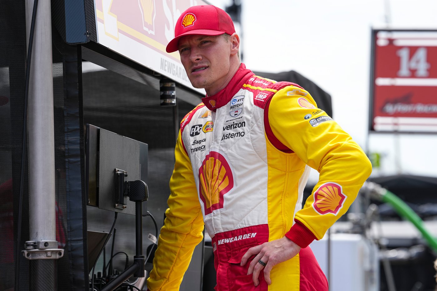 Josef Newgarden salvages IndyCar season at his home track with his first win | iNFOnews.ca Josef Newgarden salvages IndyCar season at his home track with his first win | iNFOnews.ca