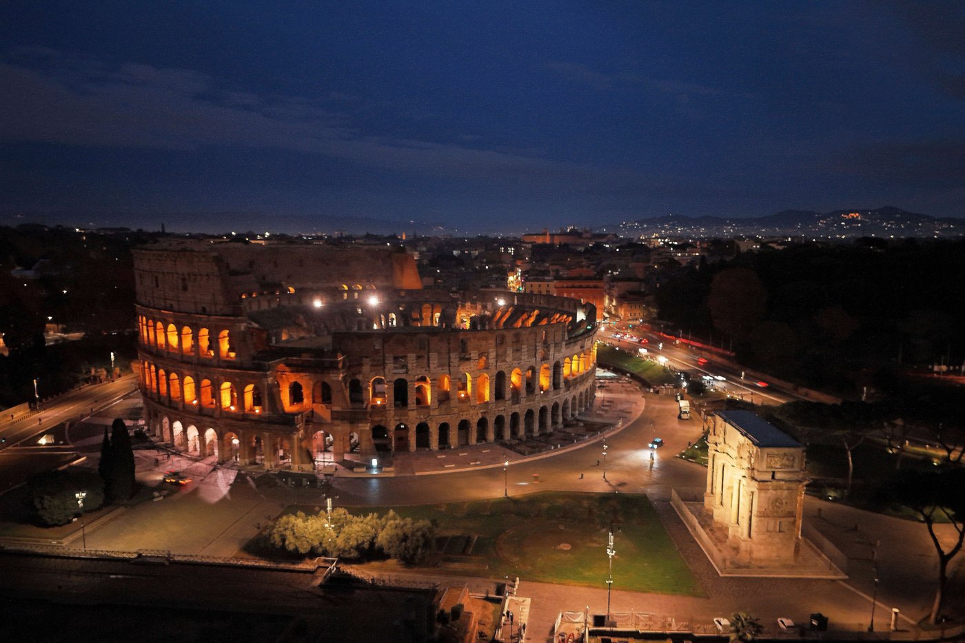 Photos offer stunning aerial views of Rome’s Colosseum and ancient Forum | iNFOnews.ca