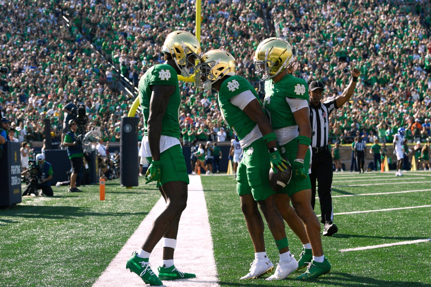 Leonard Moore has 2 interceptions and No. 21 Notre Dame beats Boise State 28-7 | iNFOnews.ca