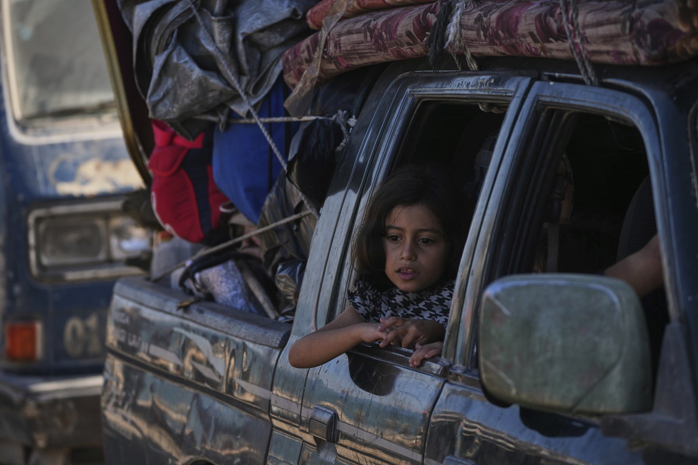 Israeli military begins its ground offensive in Gaza City as thousands of Palestinians flee | iNFOnews.ca