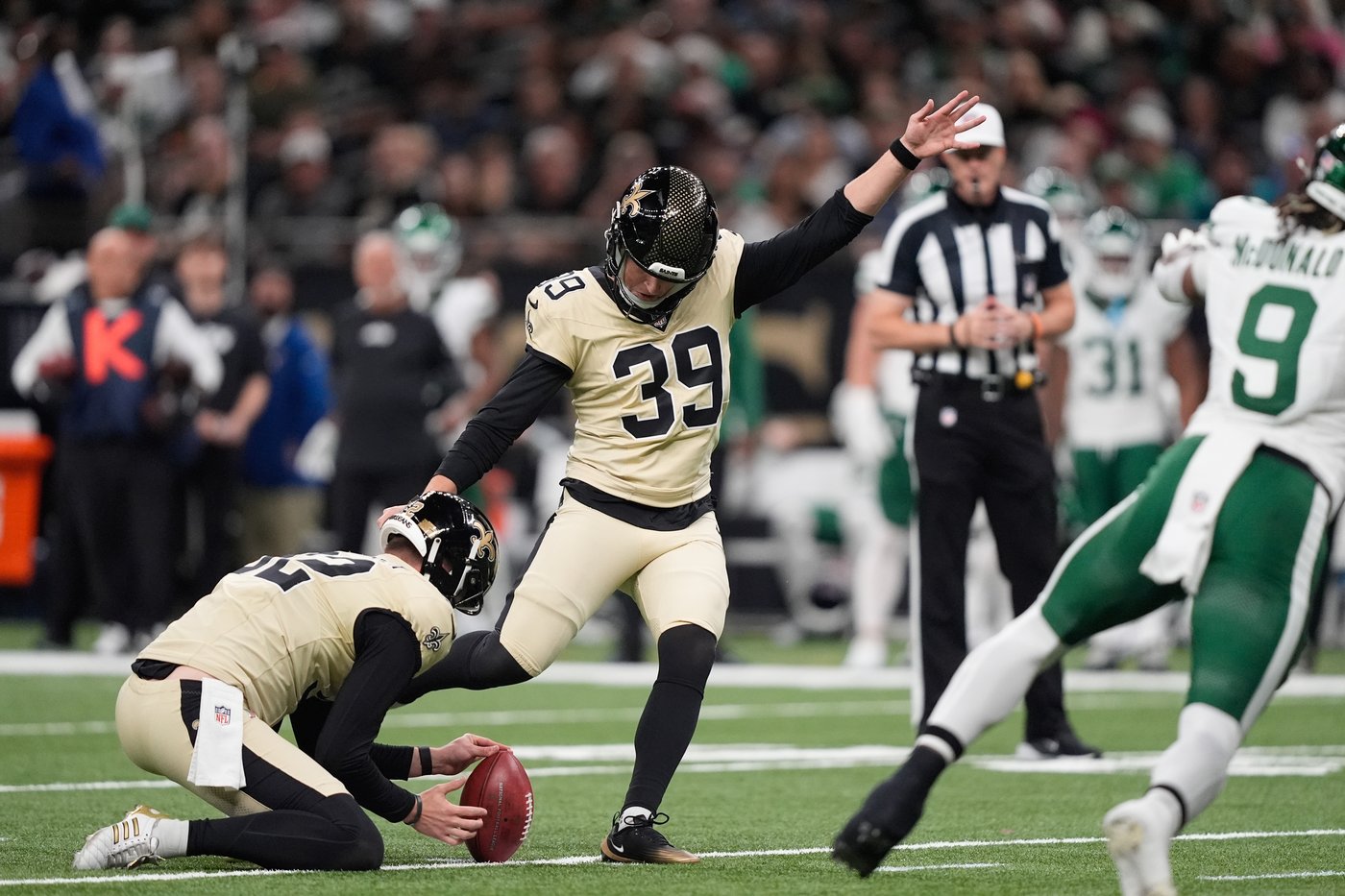 Olave's 2 TDs and Smyth's 5 field goals help Saints top Jets 29-6 for a third straight win | iNFOnews.ca Olave's 2 TDs and Smyth's 5 field goals help Saints top Jets 29-6 for a third straight win | iNFOnews.ca
