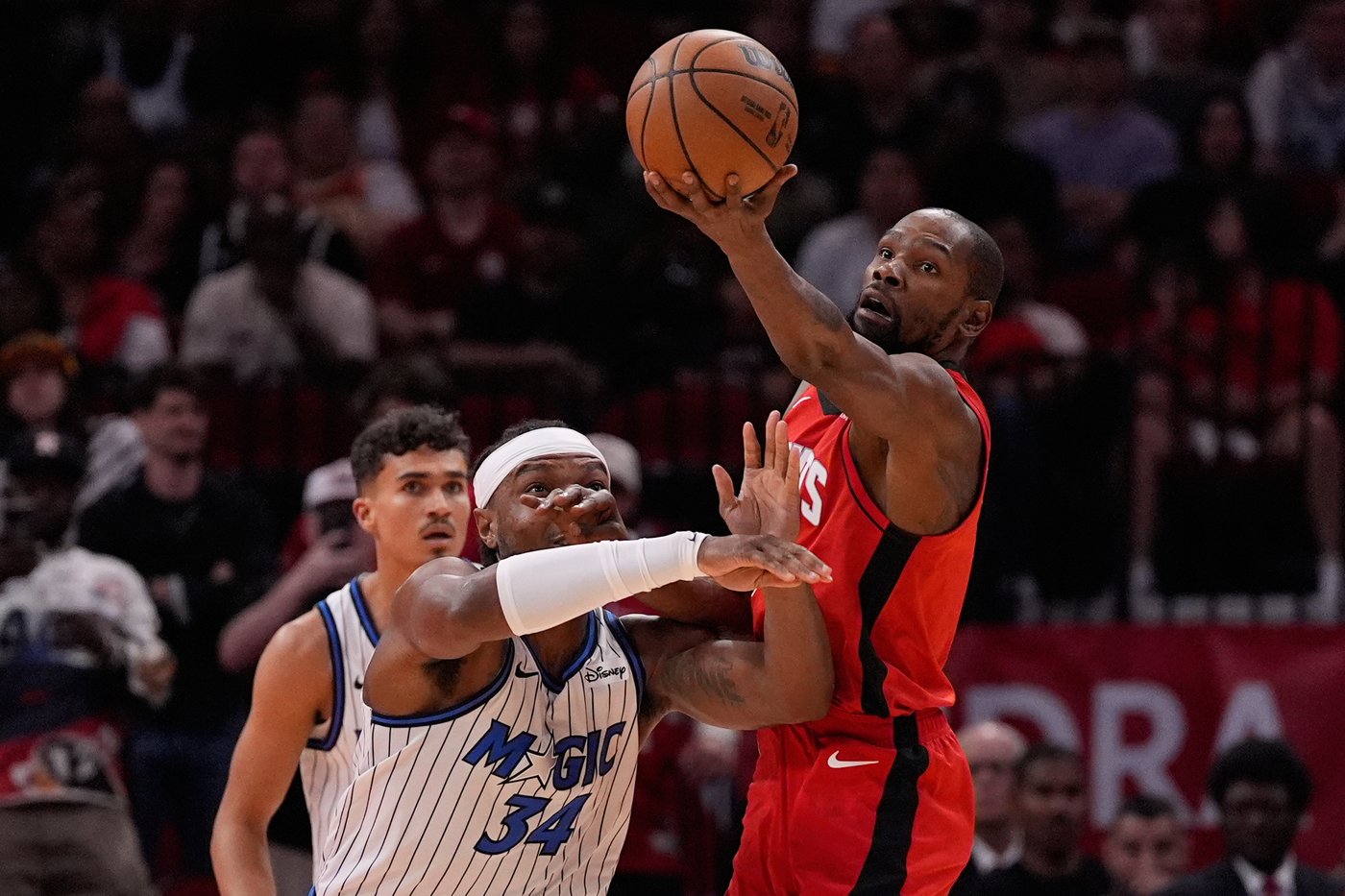 Durant's 35 points, Sengun's 30 points, 12 rebounds lead Rockets to 117-113 OT win over Magic | iNFOnews.ca Durant's 35 points, Sengun's 30 points, 12 rebounds lead Rockets to 117-113 OT win over Magic | iNFOnews.ca