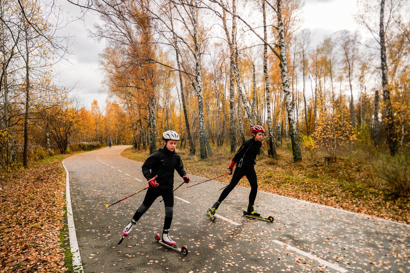Ukraine’s young skiers practice in a bombed-out Olympic training base | iNFOnews.ca