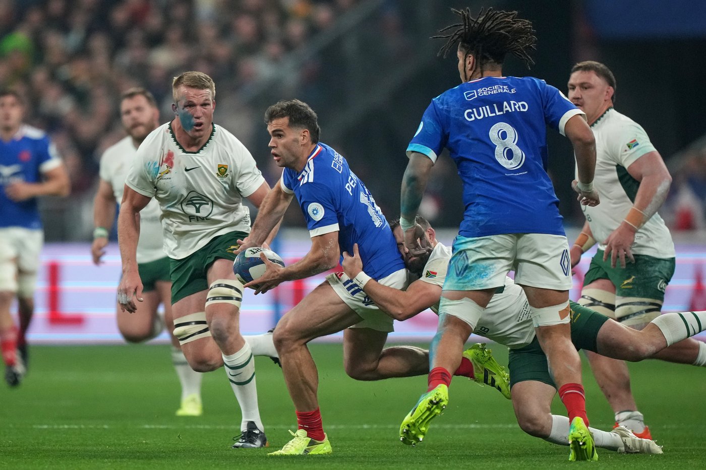 South Africa overcomes red card and halftime deficit to beat France 32-17 at Stade de France | iNFOnews.ca