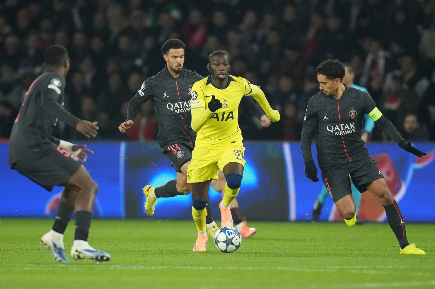 Kolo Muani stands out for Tottenham with 2 goals and an assist in 5-3 loss to PSG | iNFOnews.ca Kolo Muani stands out for Tottenham with 2 goals and an assist in 5-3 loss to PSG | iNFOnews.ca