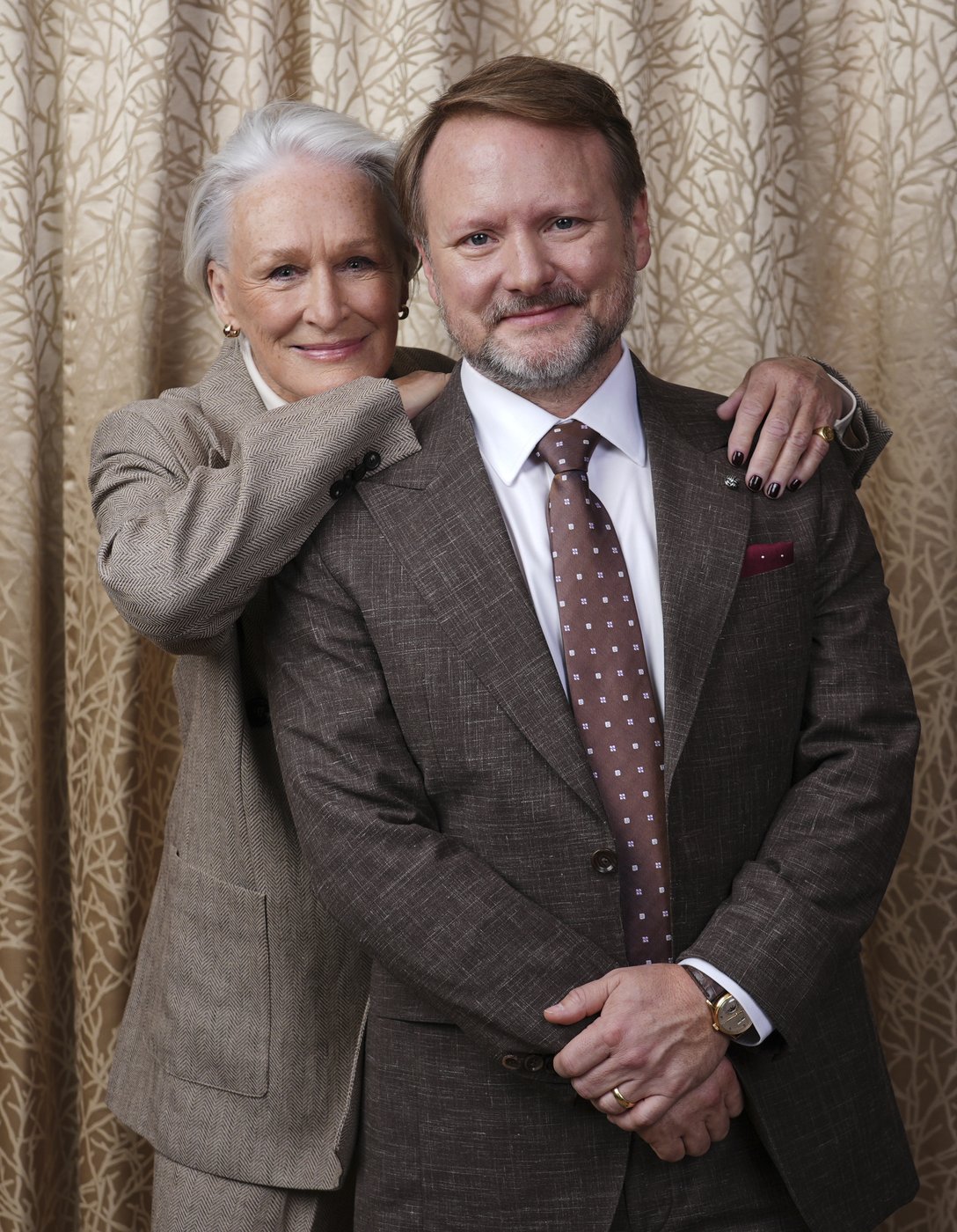 Rian Johnson takes Glenn Close to church in 'Wake Up, Dead Man: A Knives Out Mystery' | iNFOnews.ca Rian Johnson takes Glenn Close to church in 'Wake Up, Dead Man: A Knives Out Mystery' | iNFOnews.ca