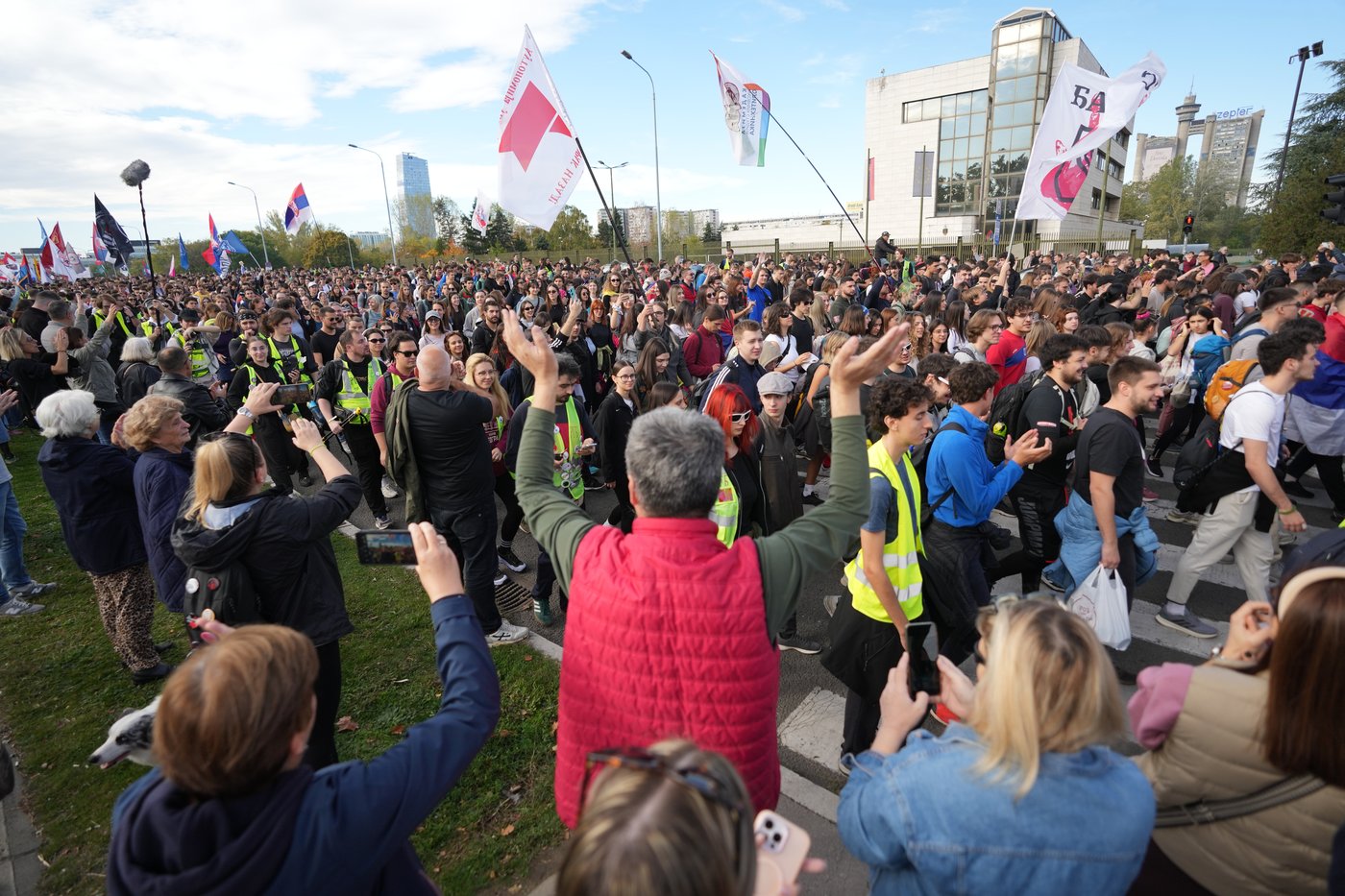 Serbia youth lead thousands on march for weekend rally marking deadly canopy collapse last year | iNFOnews.ca Serbia youth lead thousands on march for weekend rally marking deadly canopy collapse last year | iNFOnews.ca