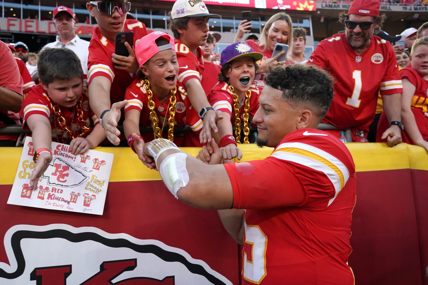 Xavier Worthy returns to spark Chiefs' offense in crucial win over Ravens | iNFOnews.ca