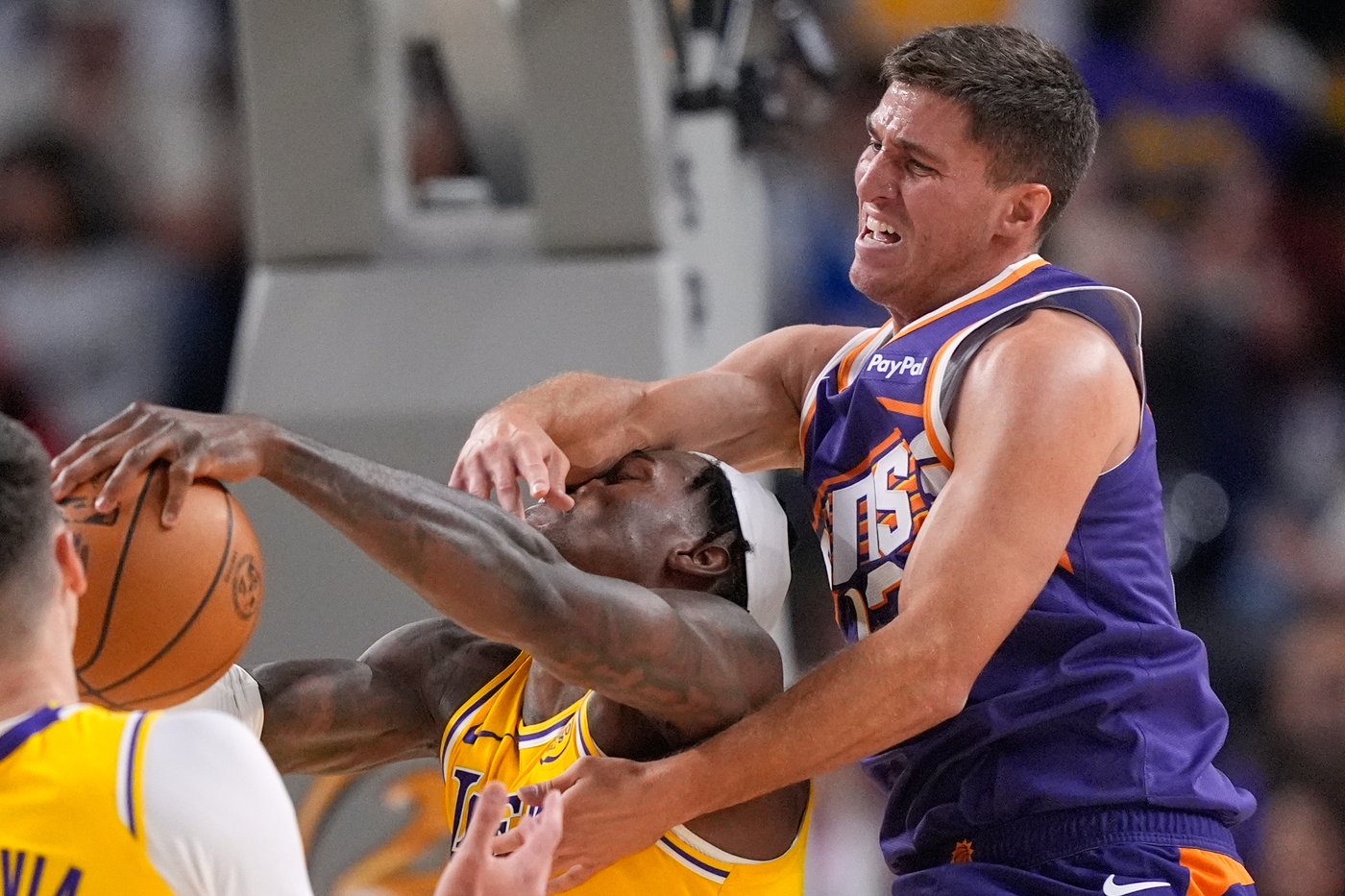 Lakers lose their preseason opener 103-81 to Suns with LeBron James, Luka Doncic sitting out | iNFOnews.ca