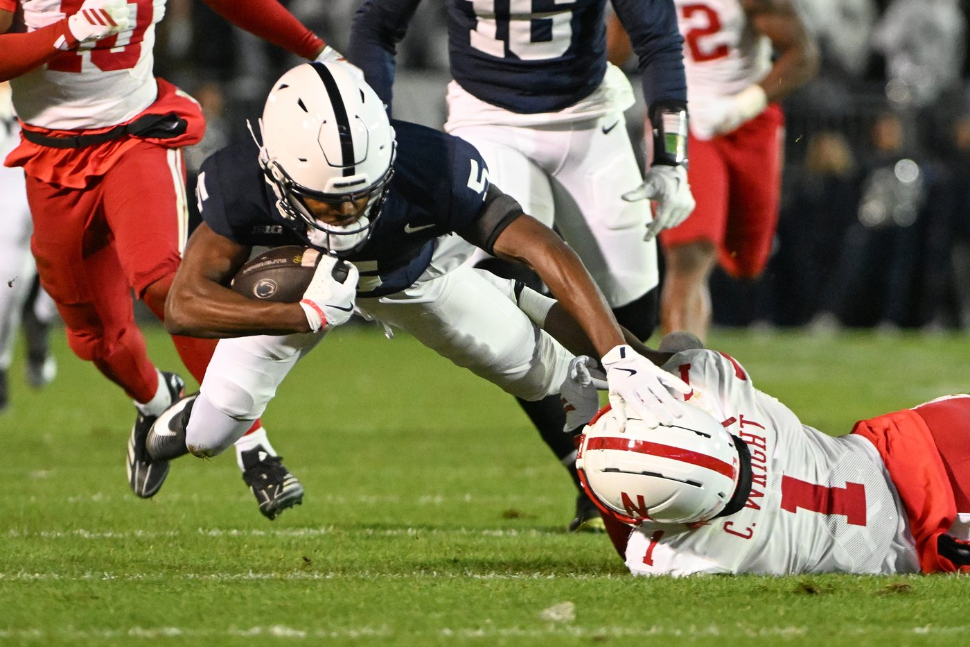 Allen becomes Penn State's career rushing leader as Nittany Lions pound Cornhuskers 37-10 | iNFOnews.ca