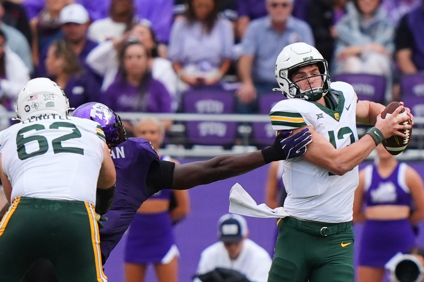 Hoover throws 3 TD passes as TCU beats Baylor 42-36 in game delayed more than 2 hours by lightning | iNFOnews.ca Hoover throws 3 TD passes as TCU beats Baylor 42-36 in game delayed more than 2 hours by lightning | iNFOnews.ca