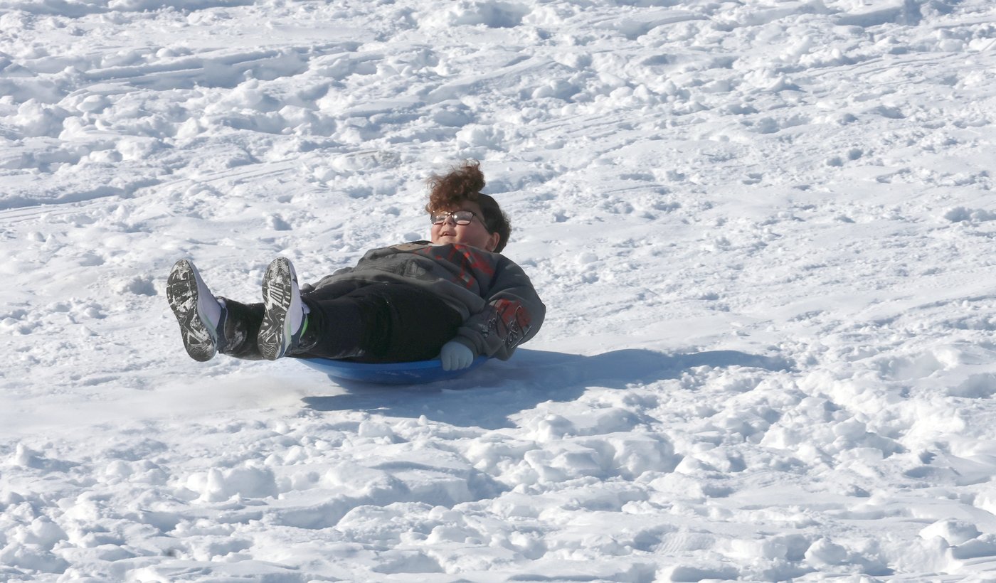Bitter cold grips the eastern US as winter storm deaths rise and power outages linger | iNFOnews.ca