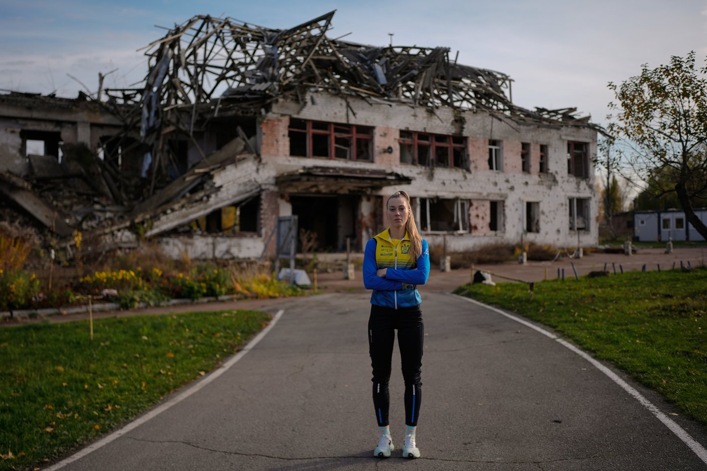 Ukraine’s young skiers practice in a bombed-out Olympic training base | iNFOnews.ca