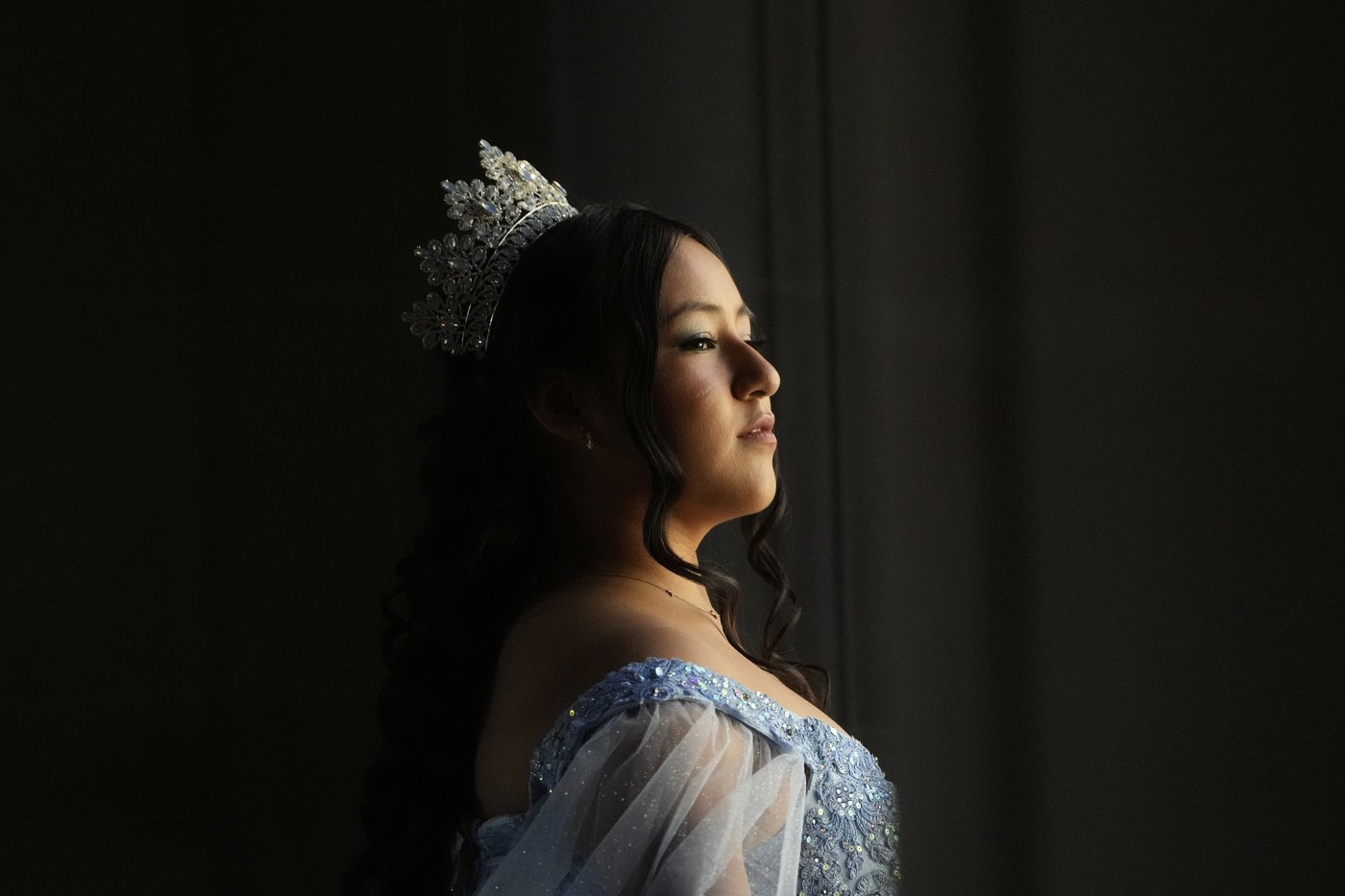 San Francisco's City Hall becomes a dream destination for quinceañera photos | iNFOnews.ca