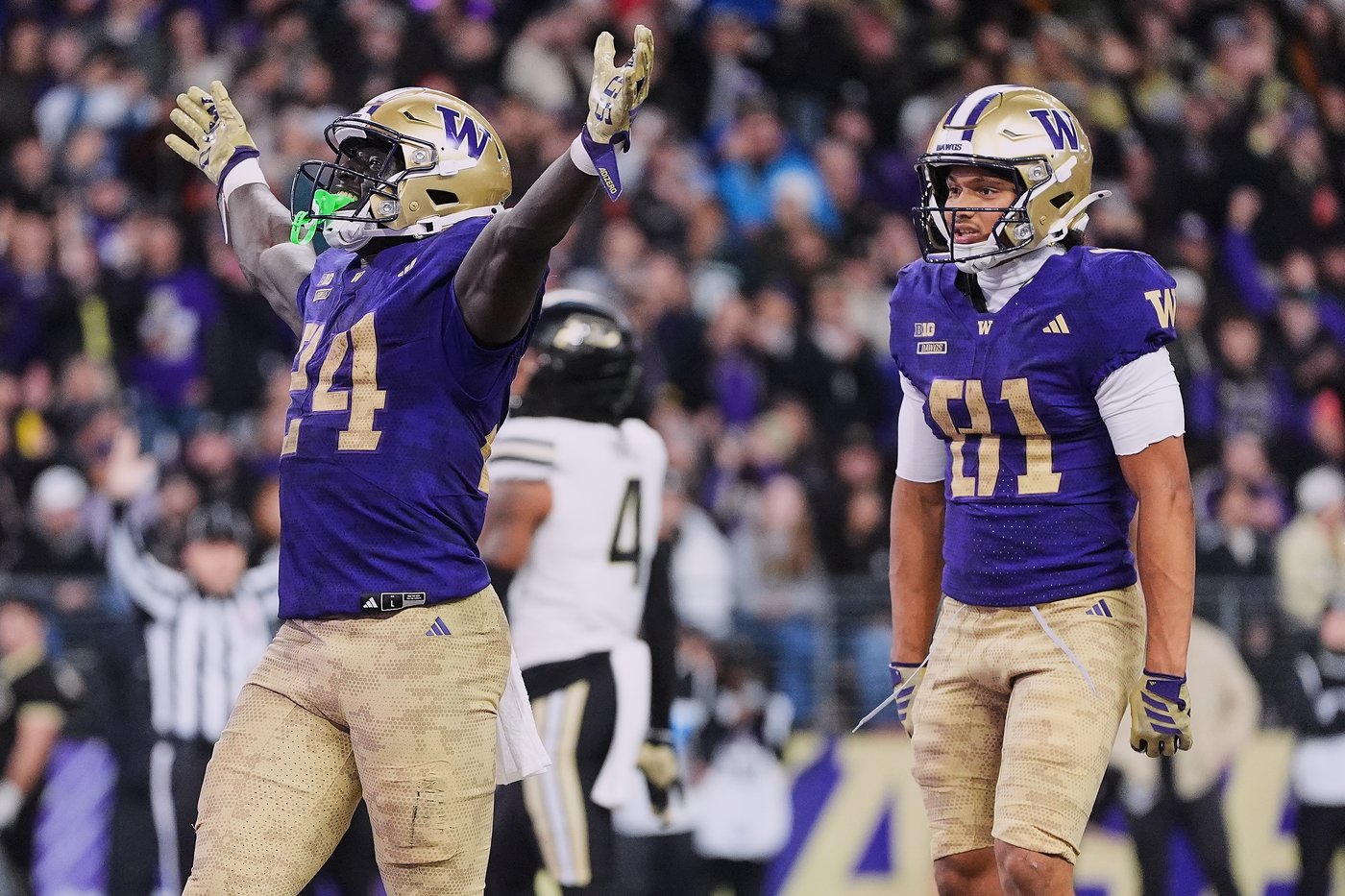 Adam Mohammed rushes for career-high 3 touchdowns, Washington trounces Purdue 49-13 | iNFOnews.ca