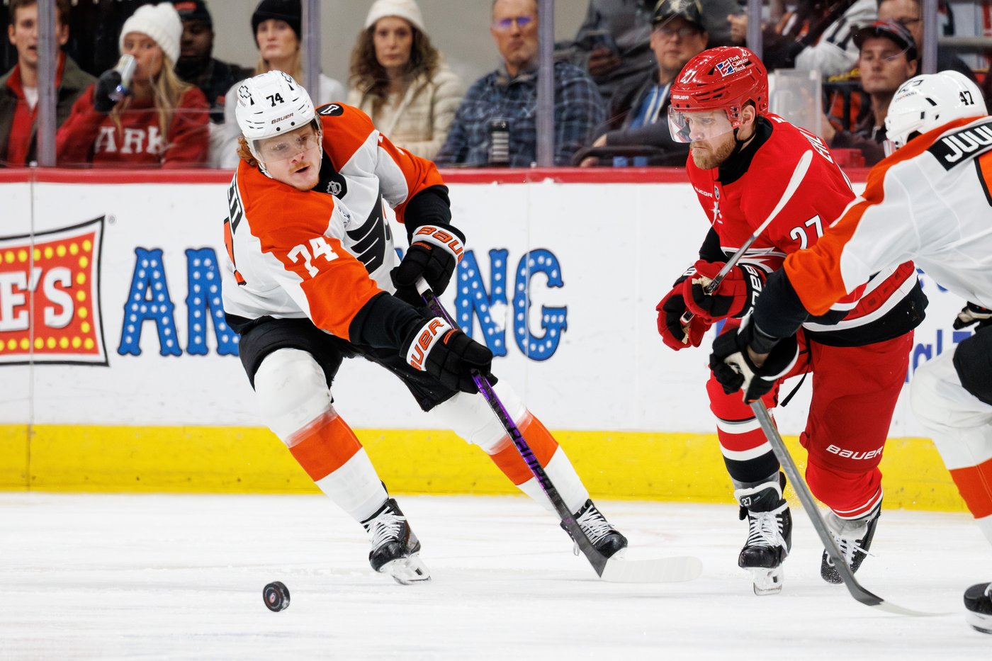 Svechnikov scores in shootout as Hurricanes beat Flyers 3-2 for 4th straight win | iNFOnews.ca Svechnikov scores in shootout as Hurricanes beat Flyers 3-2 for 4th straight win | iNFOnews.ca
