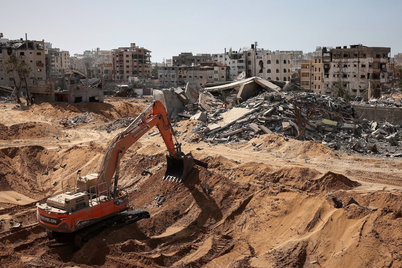 International journalists visit Gaza City under the supervision of Israel's army | iNFOnews.ca