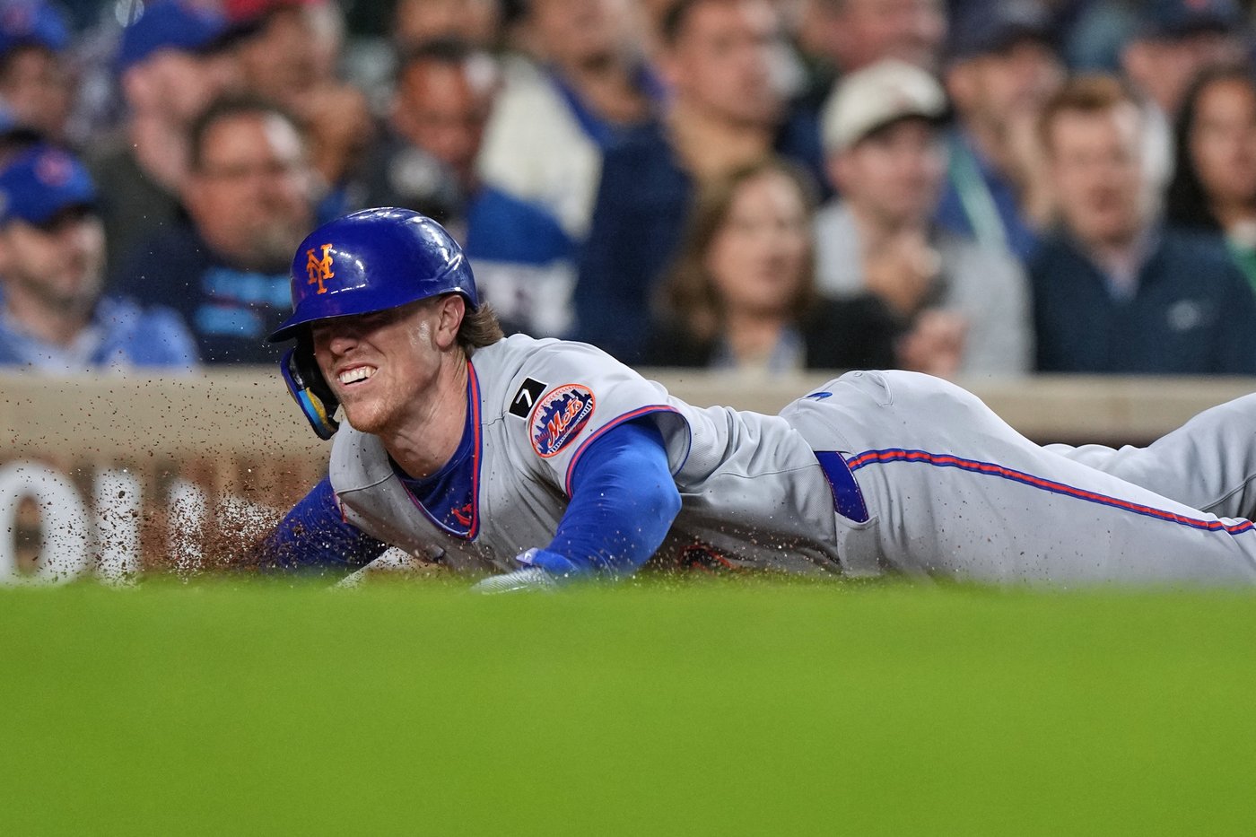 Lindor homers to join 30-30 club as Mets beat Cubs 8-5 to remain in playoff position | iNFOnews.ca