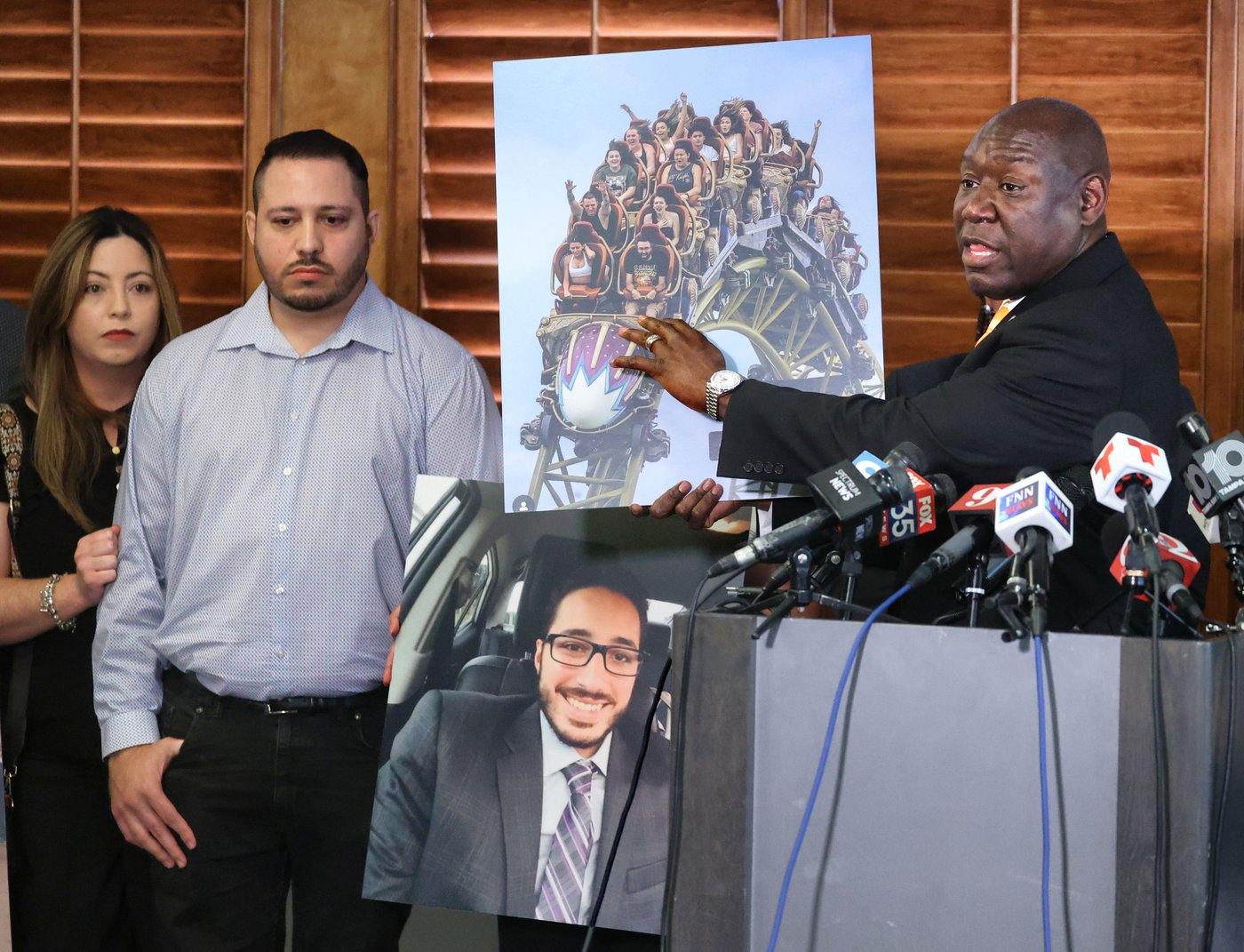 Family's attorney questions Universal's response to roller coaster injuries after man's death | iNFOnews.ca