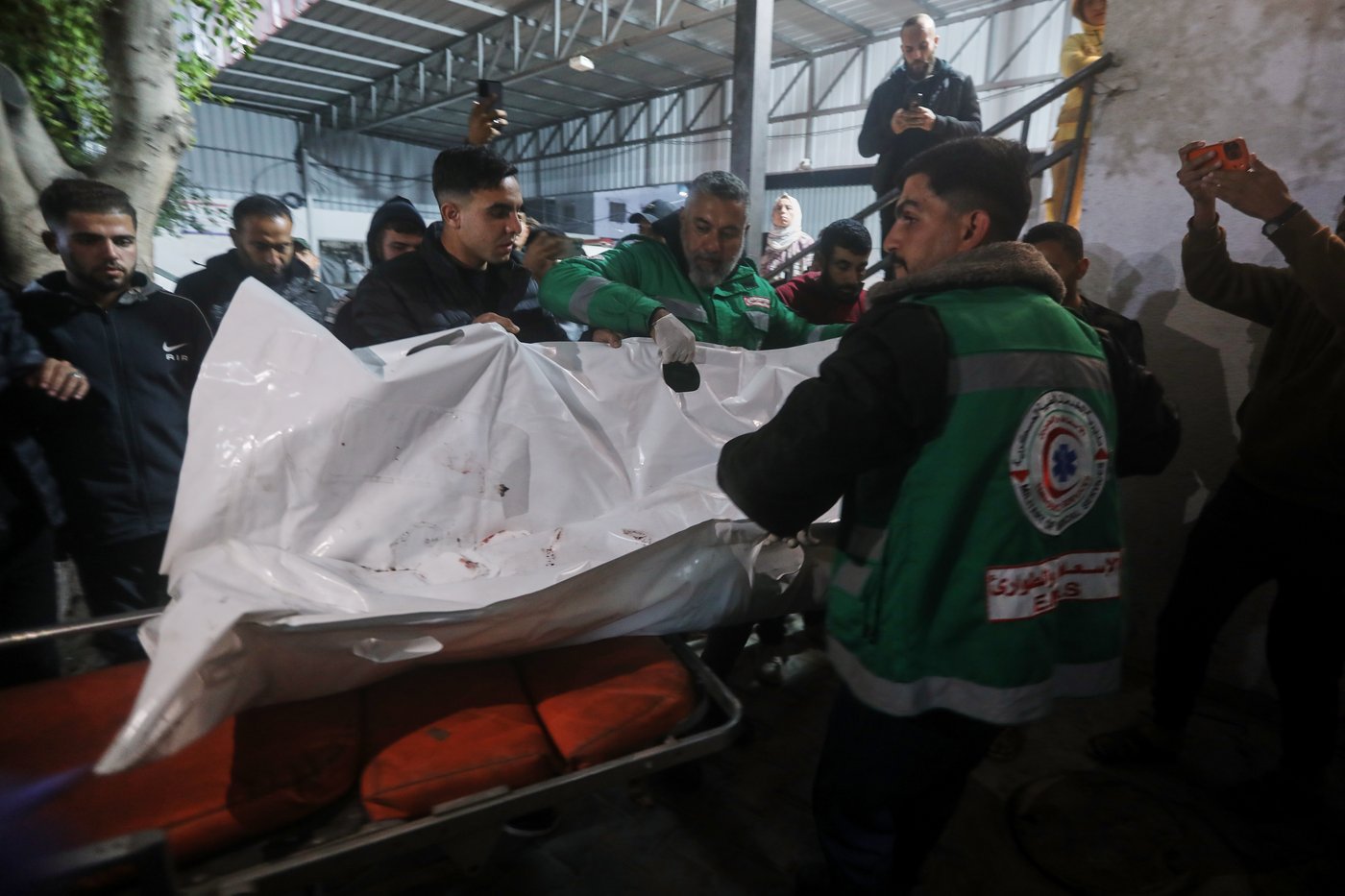 Israeli fire kills at least 5 Palestinians in Gaza, a hospital in the enclave says | iNFOnews.ca
