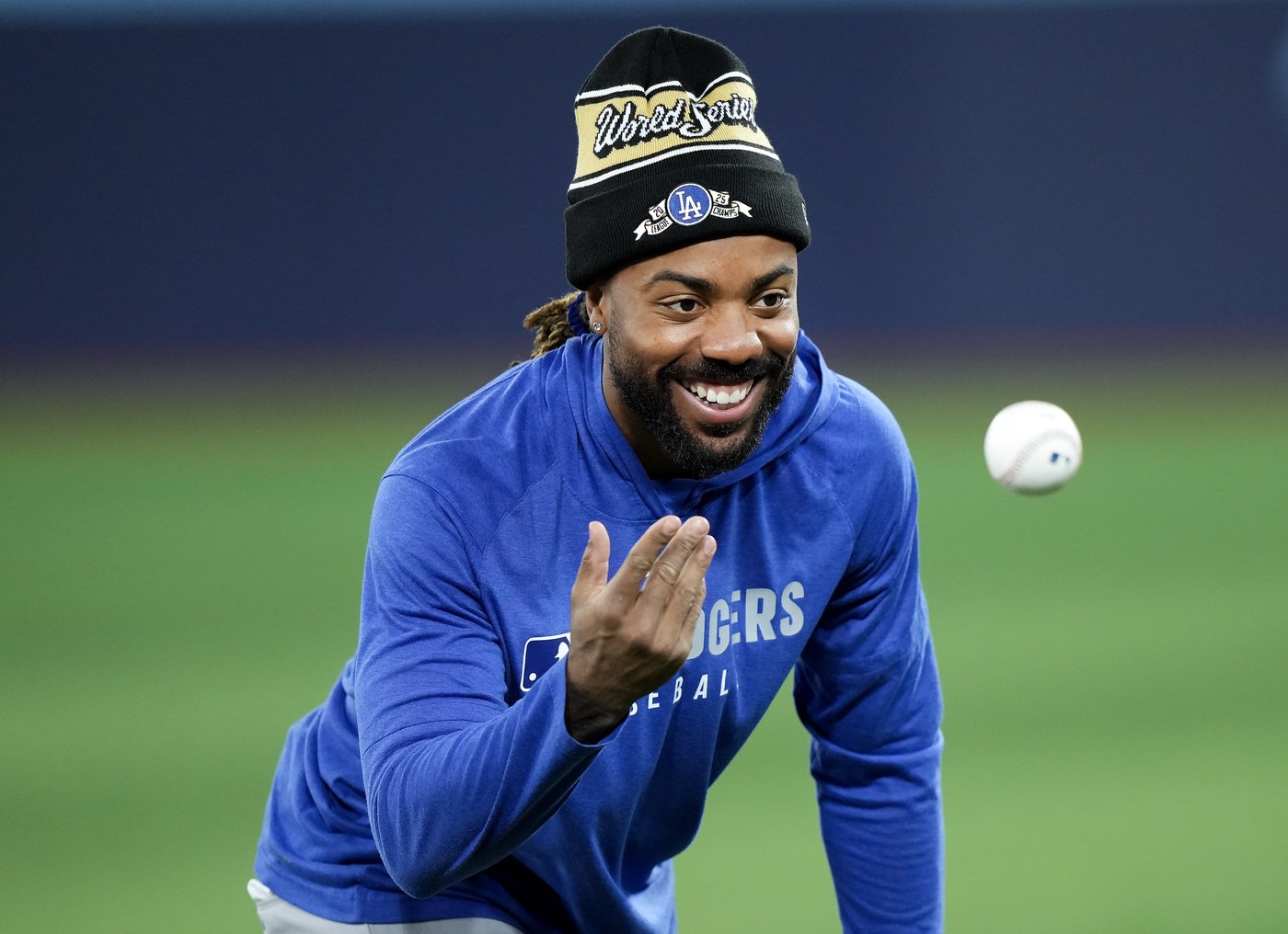 Photo Gallery: Blue Jays and Dodgers practice ahead of Game 6 of World Series | iNFOnews.ca