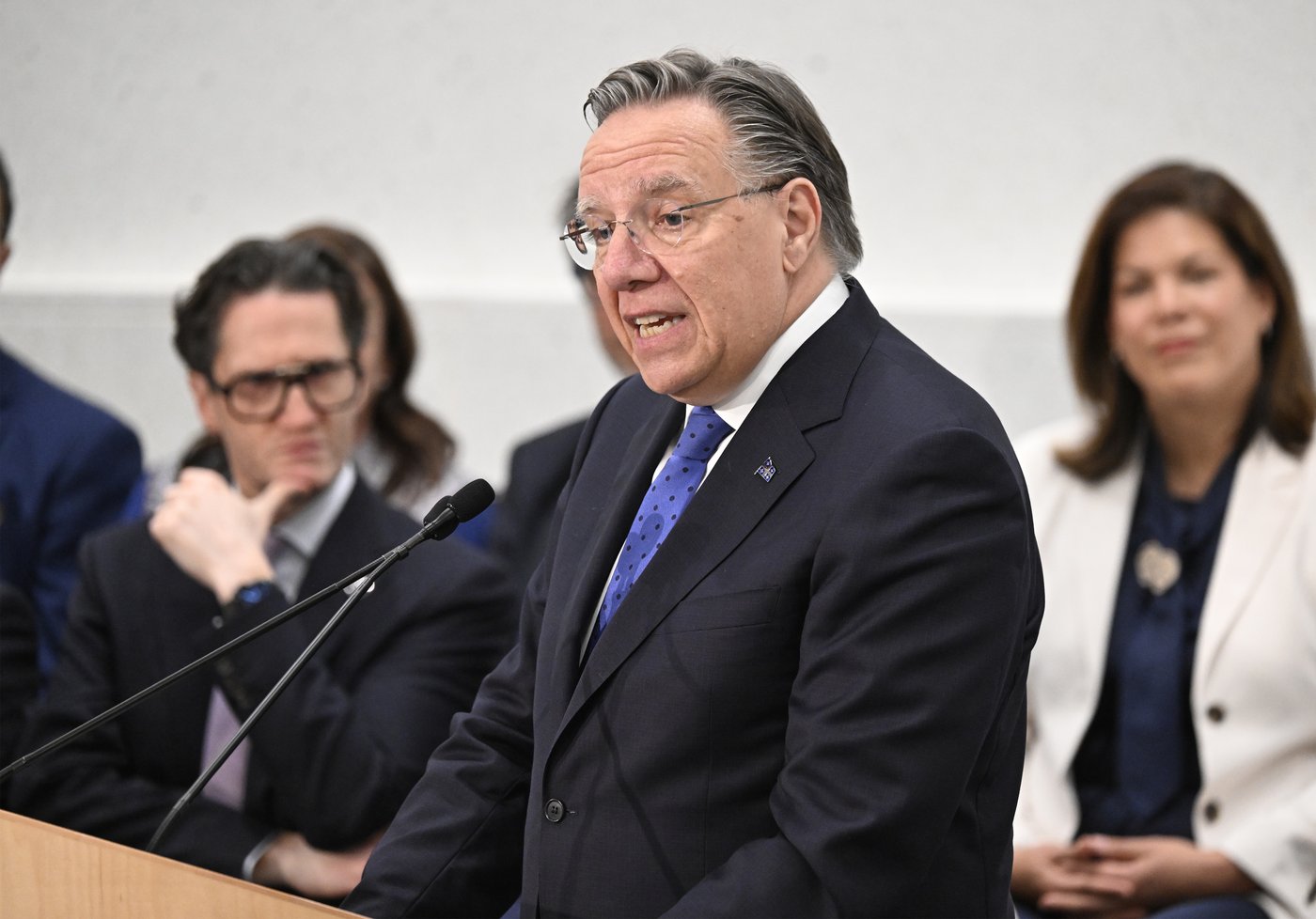 Quebec premier shuffles cabinet, promises 'shock treatment' in year before election | iNFOnews.ca Quebec premier shuffles cabinet, promises 'shock treatment' in year before election | iNFOnews.ca