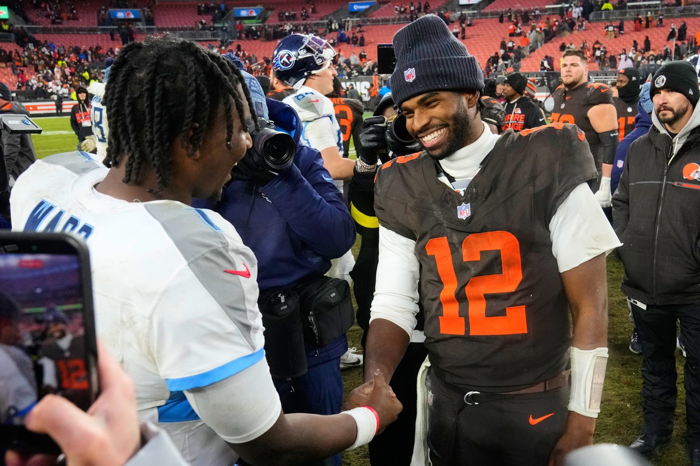 Shedeur Sanders' first 300-yard game not enough as key mistakes prevent Browns from beating Titans | iNFOnews.ca Shedeur Sanders' first 300-yard game not enough as key mistakes prevent Browns from beating Titans | iNFOnews.ca