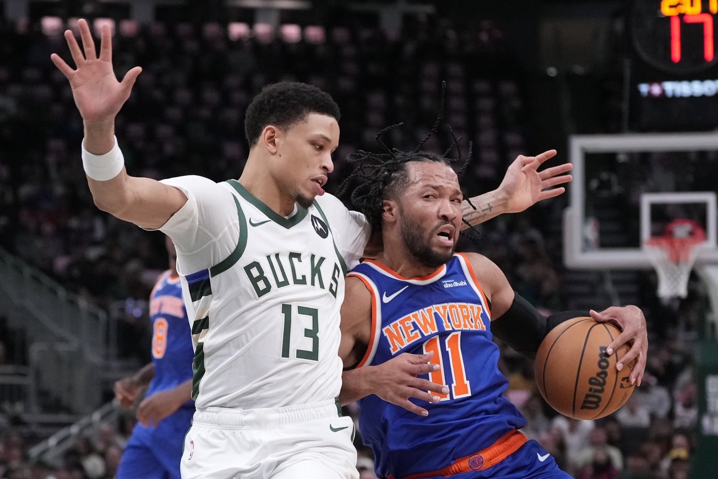 Antetokounmpo scores 37, Rollins adds 25 in Bucks' 121-111 victory over Knicks | iNFOnews.ca Antetokounmpo scores 37, Rollins adds 25 in Bucks' 121-111 victory over Knicks | iNFOnews.ca