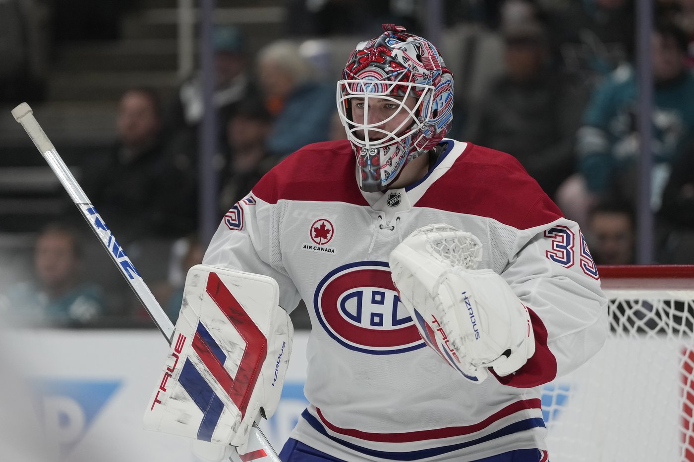 Four years after hitting waivers, Montembeault enjoying life as Canadiens' No. 1 | iNFOnews.ca