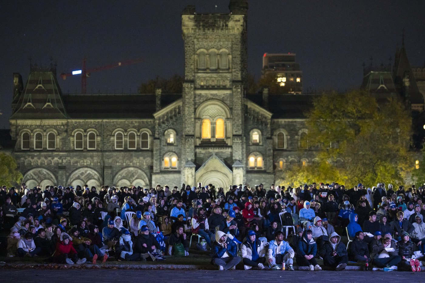 Fans hold out hope as Blue Jays fail to clinch World Series in Game 6 'heartbreaker' | iNFOnews.ca Fans hold out hope as Blue Jays fail to clinch World Series in Game 6 'heartbreaker' | iNFOnews.ca
